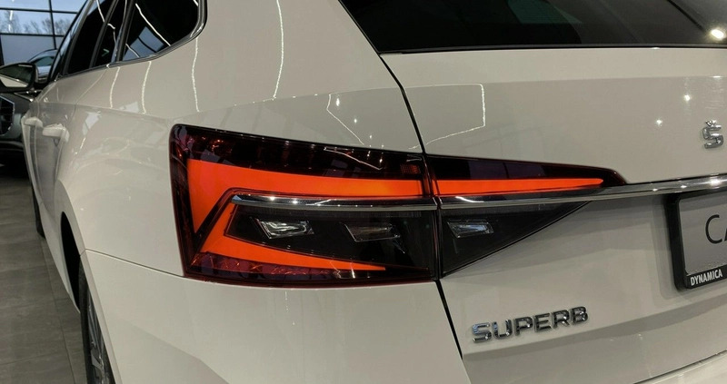 Skoda Superb cena 104900 przebieg: 107000, rok produkcji 2020 z Piastów małe 529